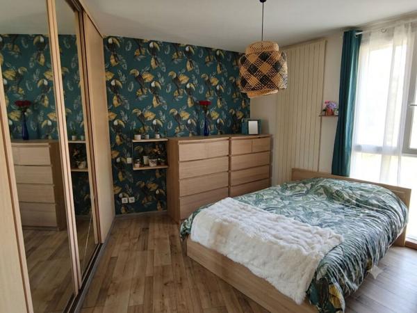 A Mitry-Mory ! Résidence « Les Cèdres » ! Cadre sécurisé, verdoyant et familial pour cet Appartement F4.