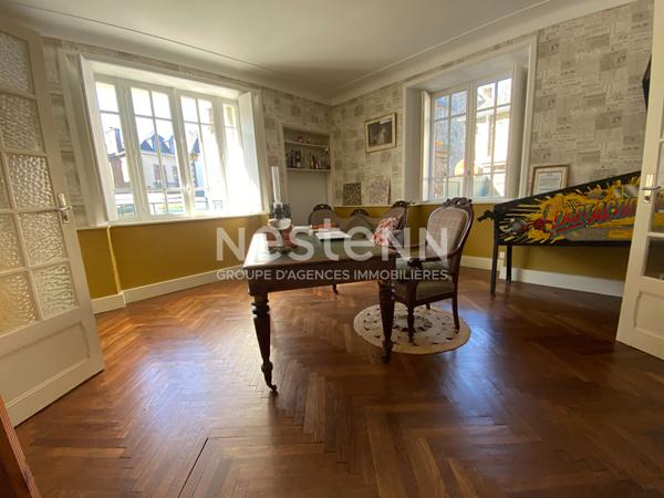 À vendre Maison en pierre à Combourg centre - 4 chambres avec salle d'eau, possibilité chambre d'hôte