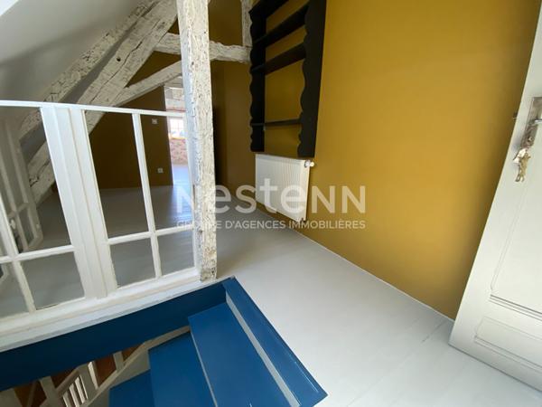 À vendre Maison en pierre à Combourg centre - 4 chambres avec salle d'eau, possibilité chambre d'hôte