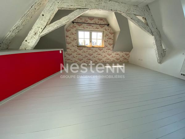 À vendre Maison en pierre à Combourg centre - 4 chambres avec salle d'eau, possibilité chambre d'hôte