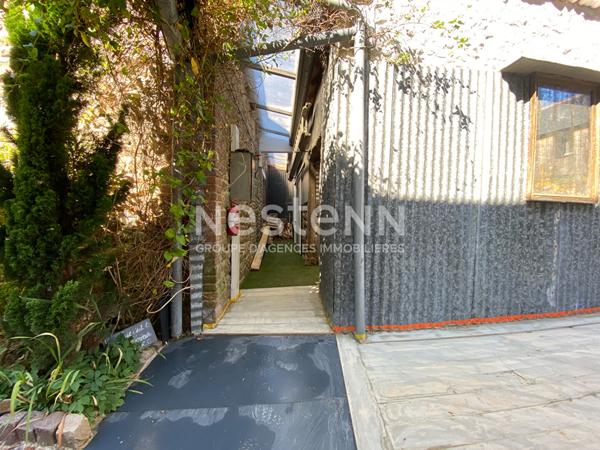 À vendre Maison en pierre à Combourg centre - 4 chambres avec salle d'eau, possibilité chambre d'hôte