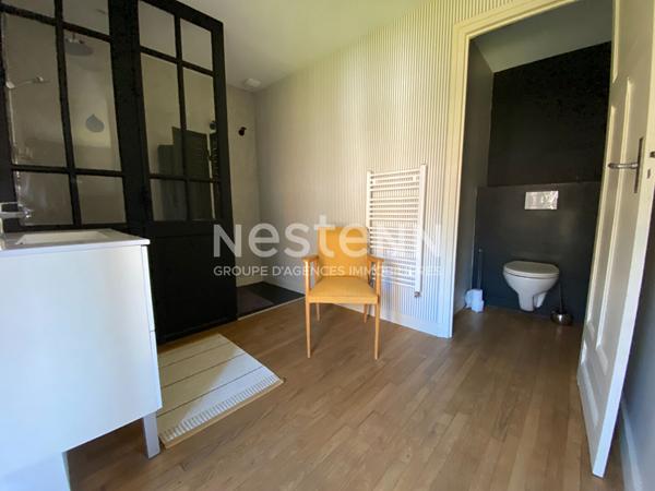 À vendre Maison en pierre à Combourg centre - 4 chambres avec salle d'eau, possibilité chambre d'hôte