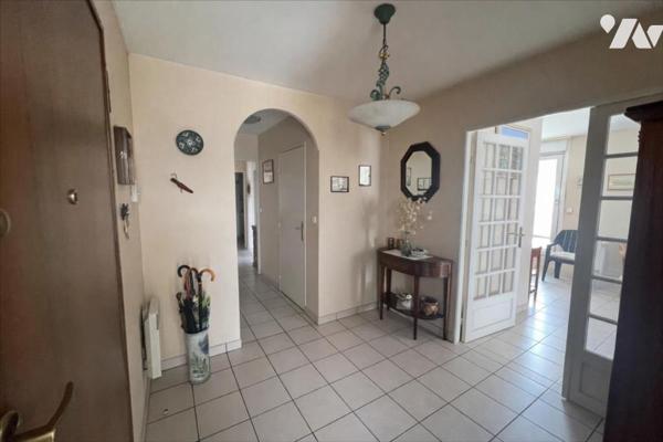 EXCLUSIVITE 5 PIECES DERNIER ETAGE TERRASSE CAVE ET GARAGE