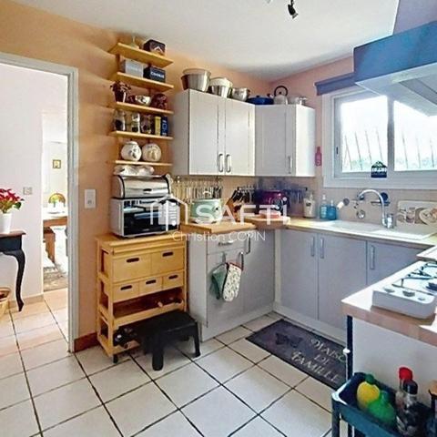 SIX FOURS SECTEUR JAUMARD MAISON T6+PISCINE+GARAGE