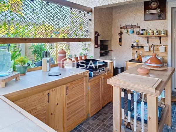 SIX FOURS SECTEUR JAUMARD MAISON T6+PISCINE+GARAGE