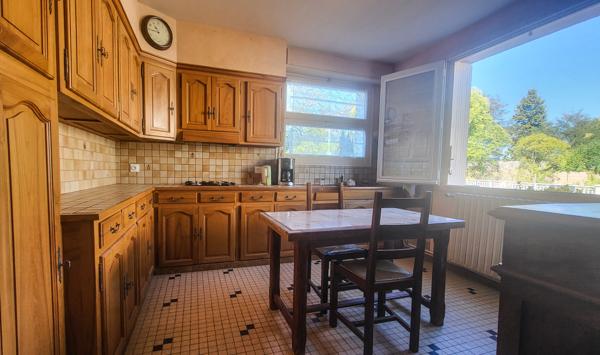 Maison
         5 pièces
        - 97 m² Exclusivité 210 000 € *