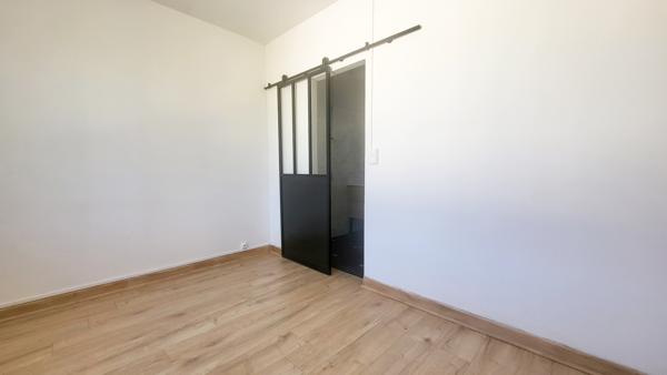 Maison
         5 pièces
        - 97 m² Exclusivité 210 000 € *