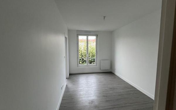 Appartement à louer    2 pièces •  Royan