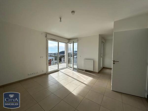 Appartement à louer 2 pièces 43.12m² Harfleur (76700)