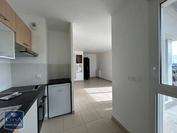 Appartement à louer 2 pièces 43.12m² Harfleur (76700)