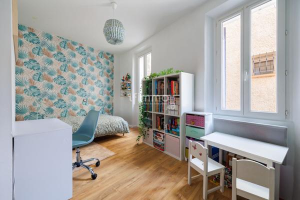 Simiane Collongue- Maison de Village 130m2