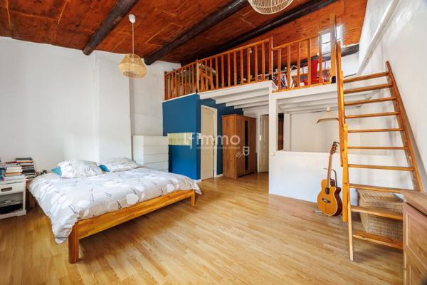 Simiane Collongue- Maison de Village 130m2