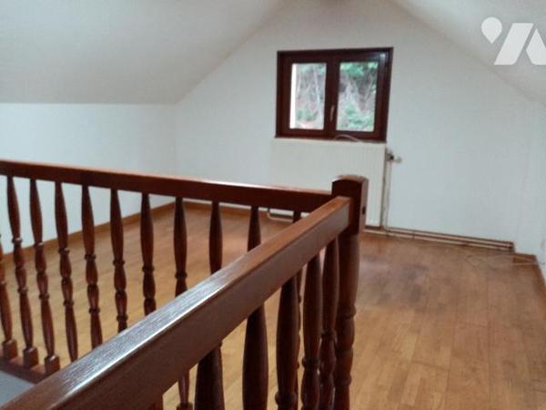 pavillon individuel de 75,5 m² , terrain  de 534m² et bâtiment garage indépendant 3 véhicules