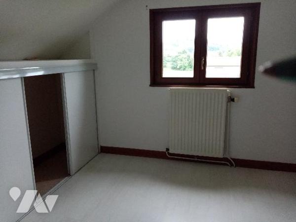 pavillon individuel de 75,5 m² , terrain  de 534m² et bâtiment garage indépendant 3 véhicules