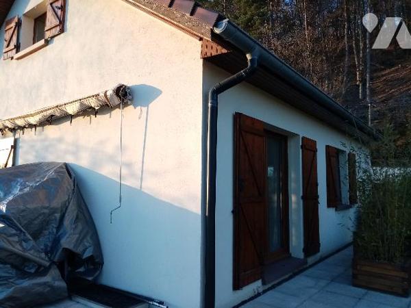 pavillon individuel de 75,5 m² , terrain  de 534m² et bâtiment garage indépendant 3 véhicules
