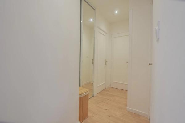 Vente                                                      Appartement
                        
                     3 pièces                      68 m2                     à Chamalières