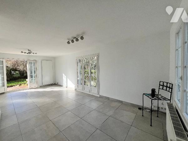 HAUTEVILLE LES DIJON
DANS IMPASSE