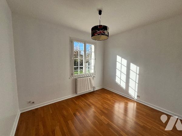 HAUTEVILLE LES DIJON
DANS IMPASSE