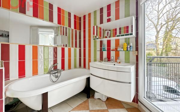 Maison à vendre    7 pièces •  Saulx-les-Chartreux