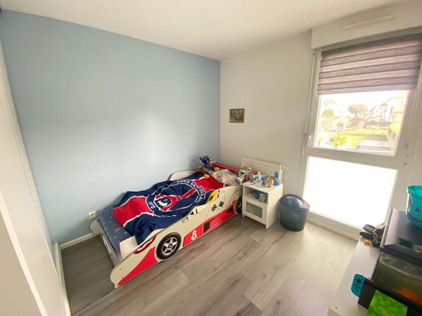 VENTE : maison 4 pièces (78.09m²) à STAFFELFELDEN  avec piscine + garage et place stationnement