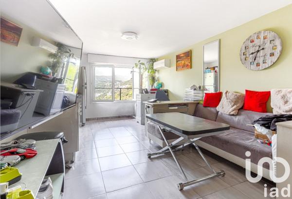 Maison 10 pièces de 213 m² à Nice (06300)