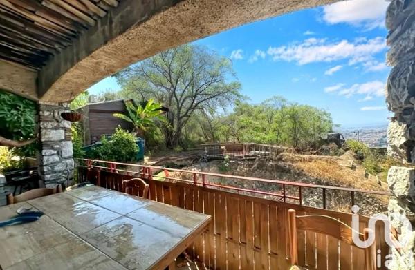 Maison 10 pièces de 213 m² à Nice (06300)