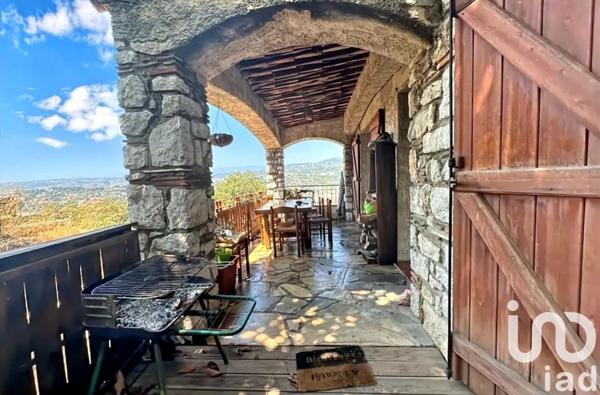 Maison 10 pièces de 213 m² à Nice (06300)