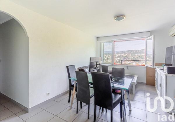 Maison 10 pièces de 213 m² à Nice (06300)