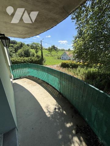 Appartement T3 au RDC (environ 98 m² habitables) avec garage - secteur calme (proche frontière)