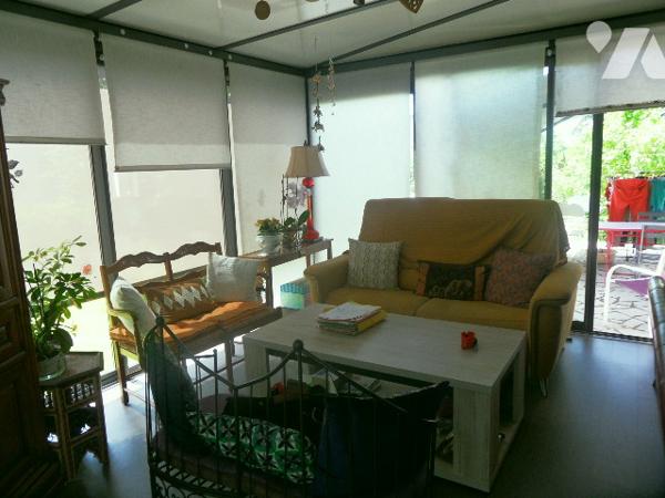 A vendre à COULAINES maison individuelle avec 4 chambres, proche toutes commodités.