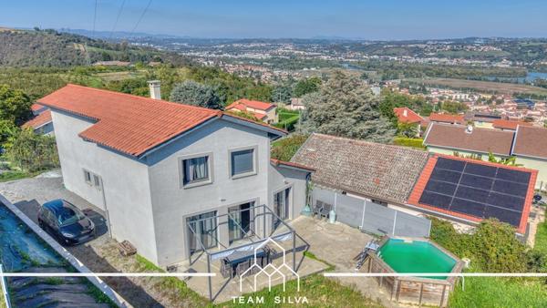 Maison 5 pièces - 160 m² Exclusivité efficity