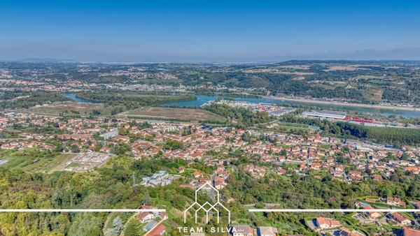 Maison 5 pièces - 160 m² Exclusivité efficity