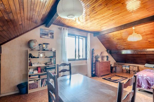 Maison individuelle avec sous-sol aménagé – Quartier calme