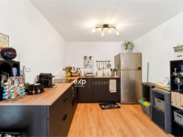 Ventabren — Propriété de plain-pied, ,3 chambres , piscine , garge et appartement indépendant 2 chambres