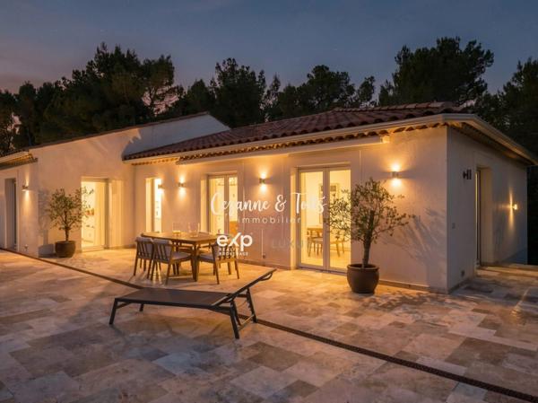 Ventabren — Propriété de plain-pied, ,3 chambres , piscine , garge et appartement indépendant 2 chambres