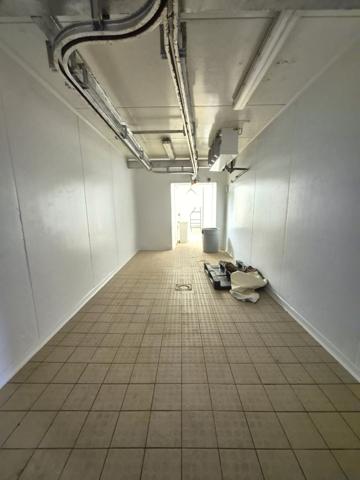 Bâtiment industriel à vendre – Alès • ±660 m² sur terrain clos 1 389 m² Alès (30100)