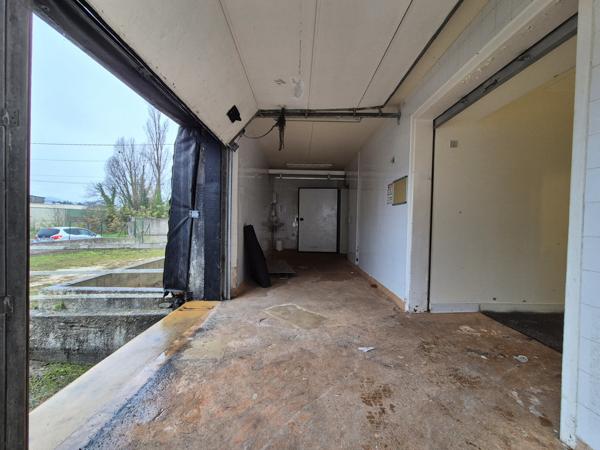 Bâtiment industriel à vendre – Alès • ±660 m² sur terrain clos 1 389 m² Alès (30100)