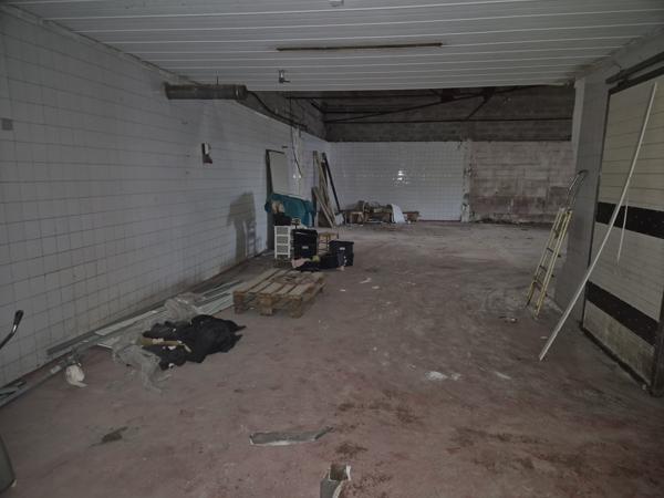 Bâtiment industriel à vendre – Alès • ±660 m² sur terrain clos 1 389 m² Alès (30100)