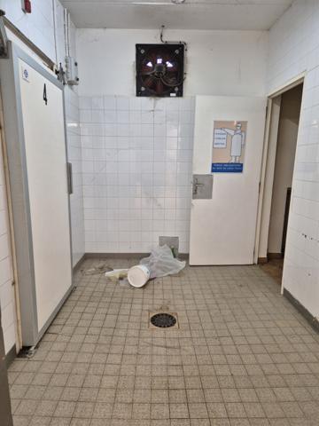 Bâtiment industriel à vendre – Alès • ±660 m² sur terrain clos 1 389 m² Alès (30100)