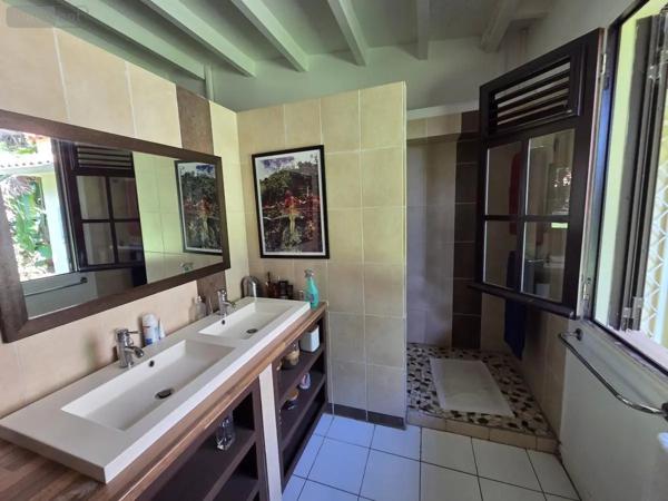 Achat - Maison Fort-de-France 97200 249 m 2 4783 m 2