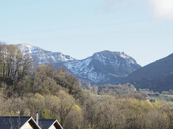 Appartement à vendre T3 - 65 M² COGNIN (73) - Terrasse - Garage - Cave
