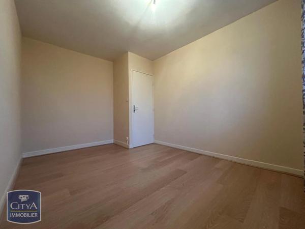 Appartement à louer 5 pièces 107m²