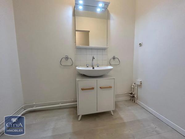 Appartement à louer 5 pièces 107m²