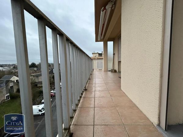 Appartement à louer 5 pièces 107m²