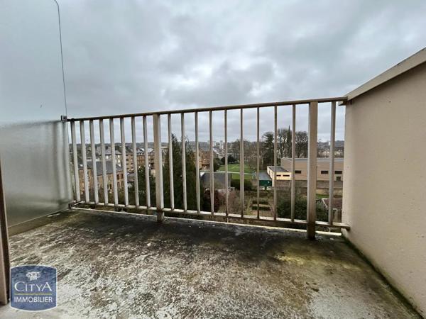 Appartement à louer 5 pièces 107m²