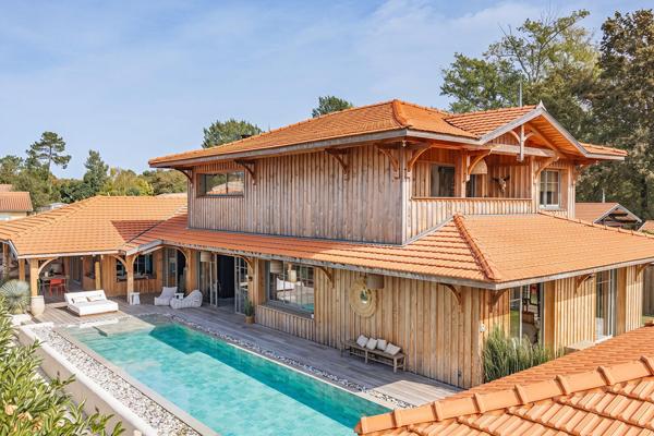 Villa contemporaine d’exception aux accents de voyages