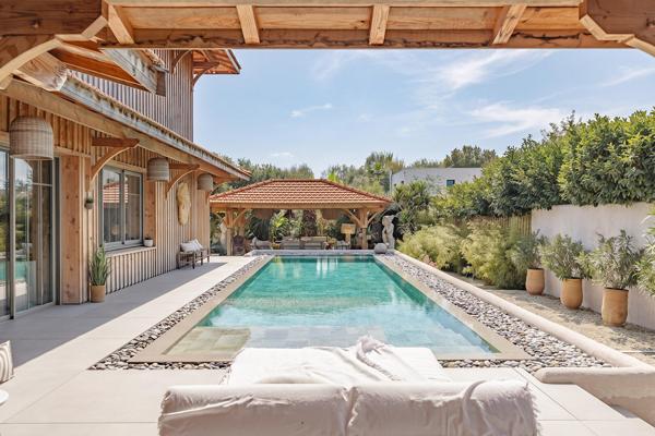 Villa contemporaine d’exception aux accents de voyages