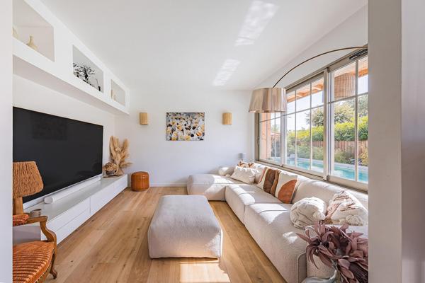Villa contemporaine d’exception aux accents de voyages
