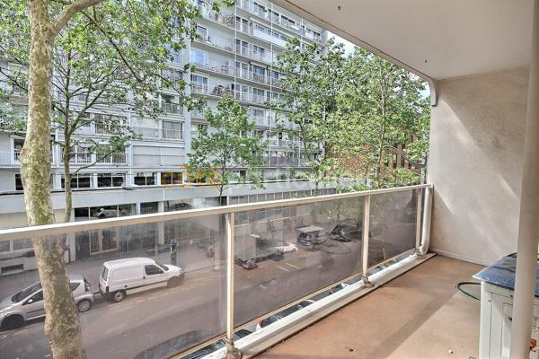 Location
                Appartement36,5 m² - 1 Pièce -
                    PARIS (75019)