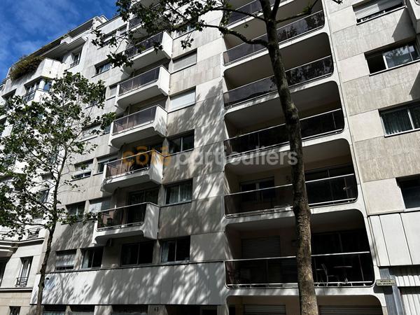 Location
                Appartement36,5 m² - 1 Pièce -
                    PARIS (75019)